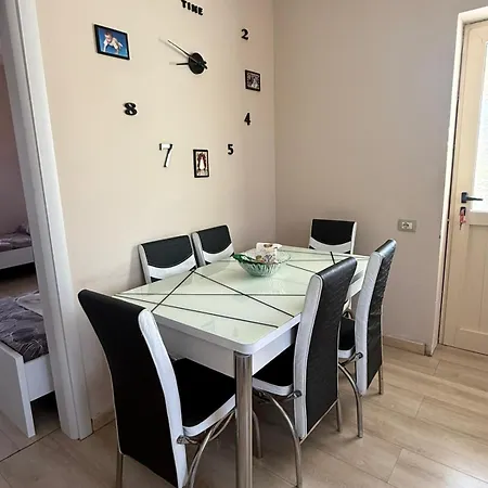 Holiday home Nesti House Orikum