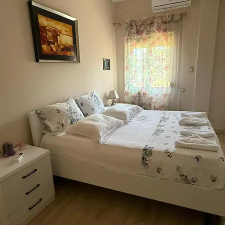 Nesti House Holiday home