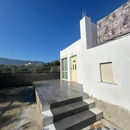 Nesti House Hébergement de vacances